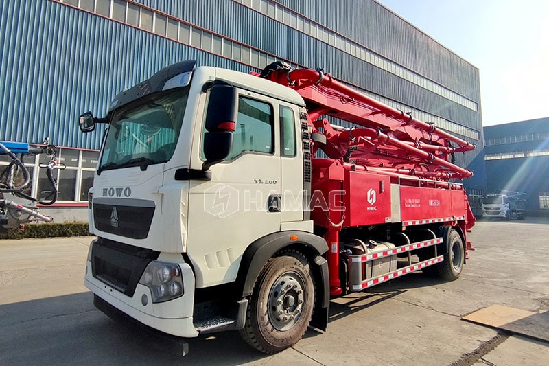  Truck-mounted Concrete Boom Pump